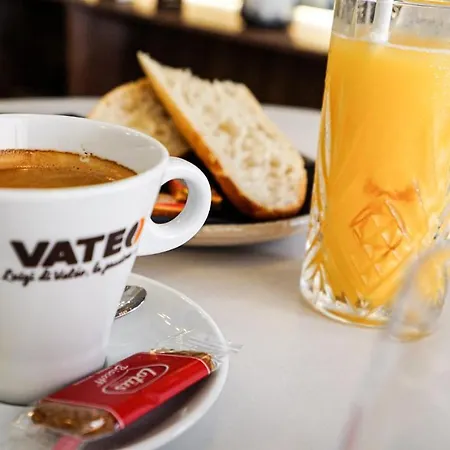 Massena Nice! Free Breakfast! דירה ניס