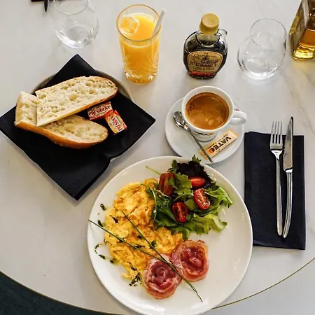 דירה Massena Nice! Free Breakfast! ניס